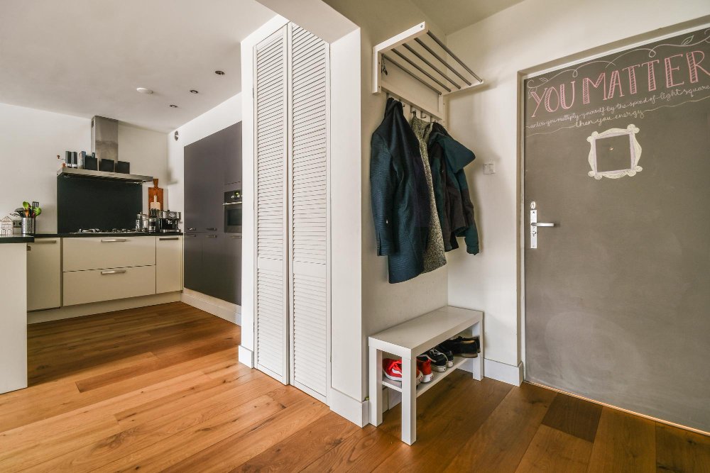 custom entryway & mudroom specialist