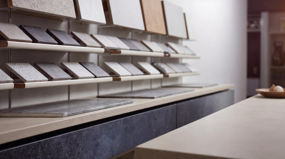 DreamLine Lioher Cabinets